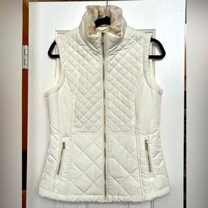 Calvin Klein faux fur collar quilted vest-perfect condition, never worn